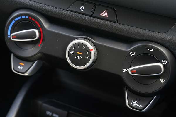 2023 Kia Stonic S YB