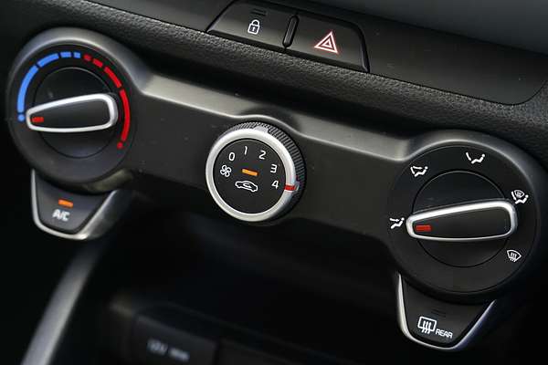 2023 Kia Stonic S YB
