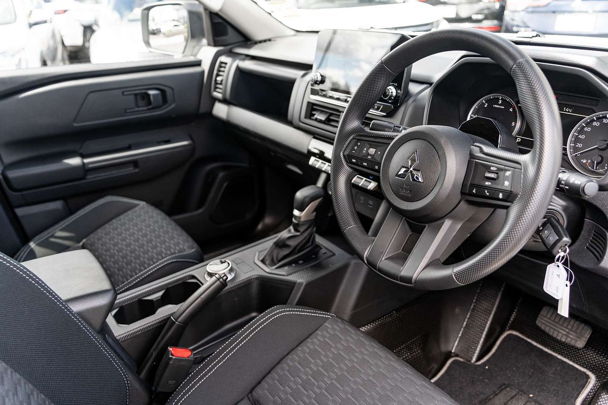 2025 Mitsubishi Triton GLX+ MV 4X4