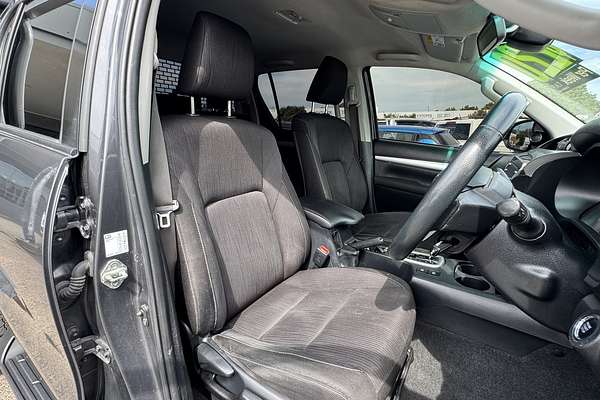 2021 Toyota Hilux SR5 GUN126R 4X4