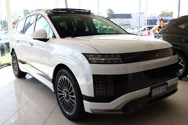 2025 Hyundai IONIQ 9 Calligraphy ME.V1