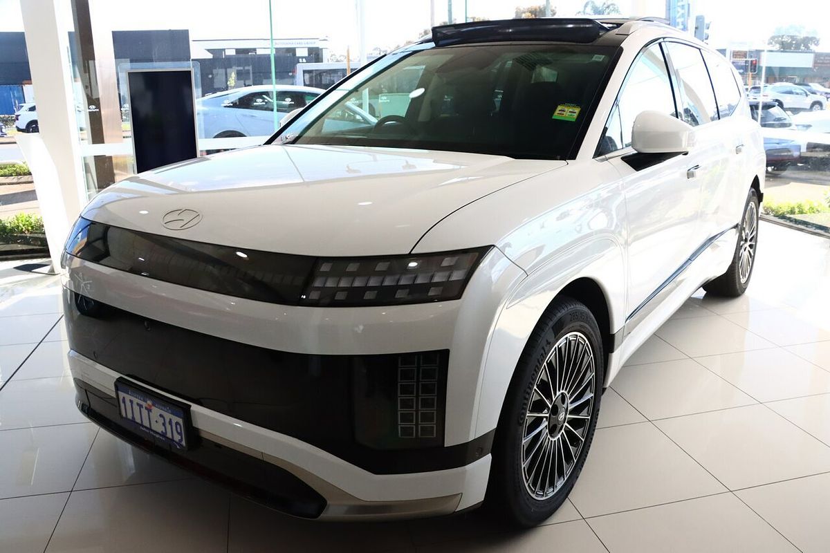 2025 Hyundai IONIQ 9 Calligraphy ME.V1