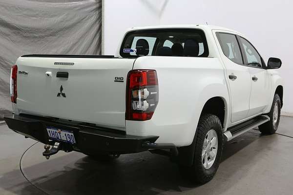 2019 Mitsubishi Triton GLX+ MR 4X4