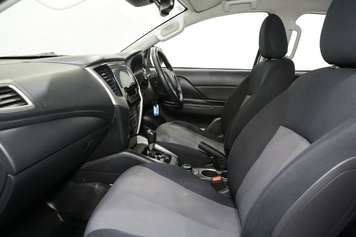 2019 Mitsubishi Triton GLX+ MR 4X4