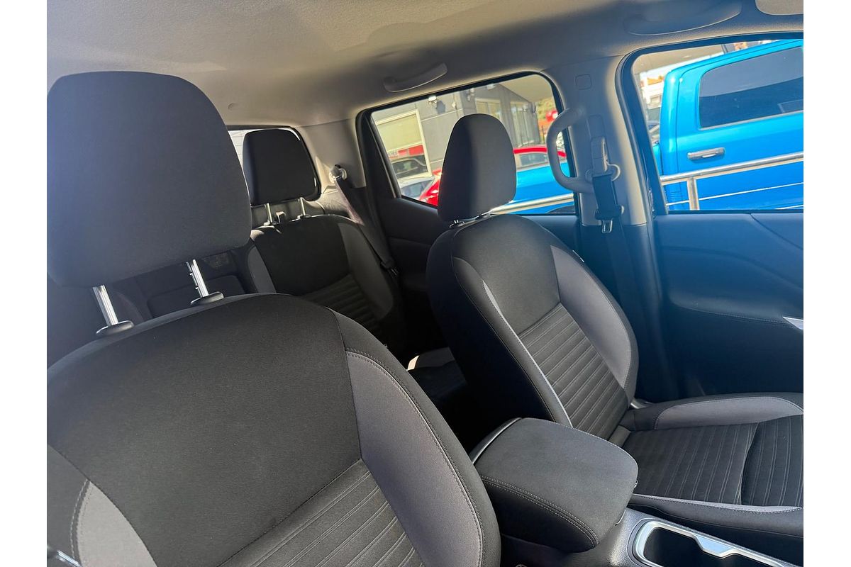 2022 Nissan Navara ST D23 4X4