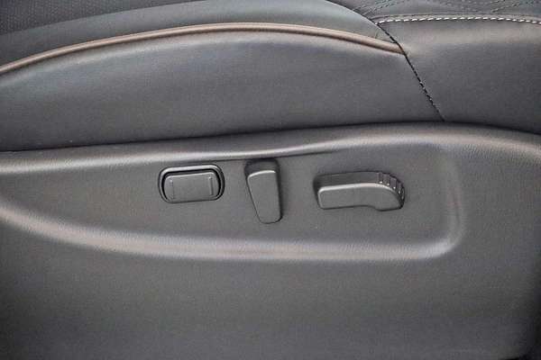 2025 Nissan Patrol Ti-L Y62