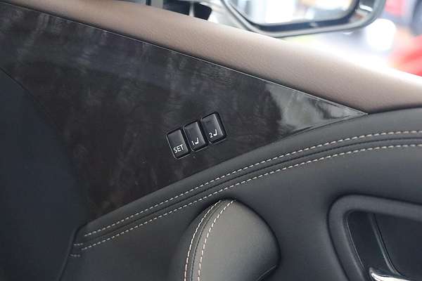 2025 Nissan Patrol Ti-L Y62