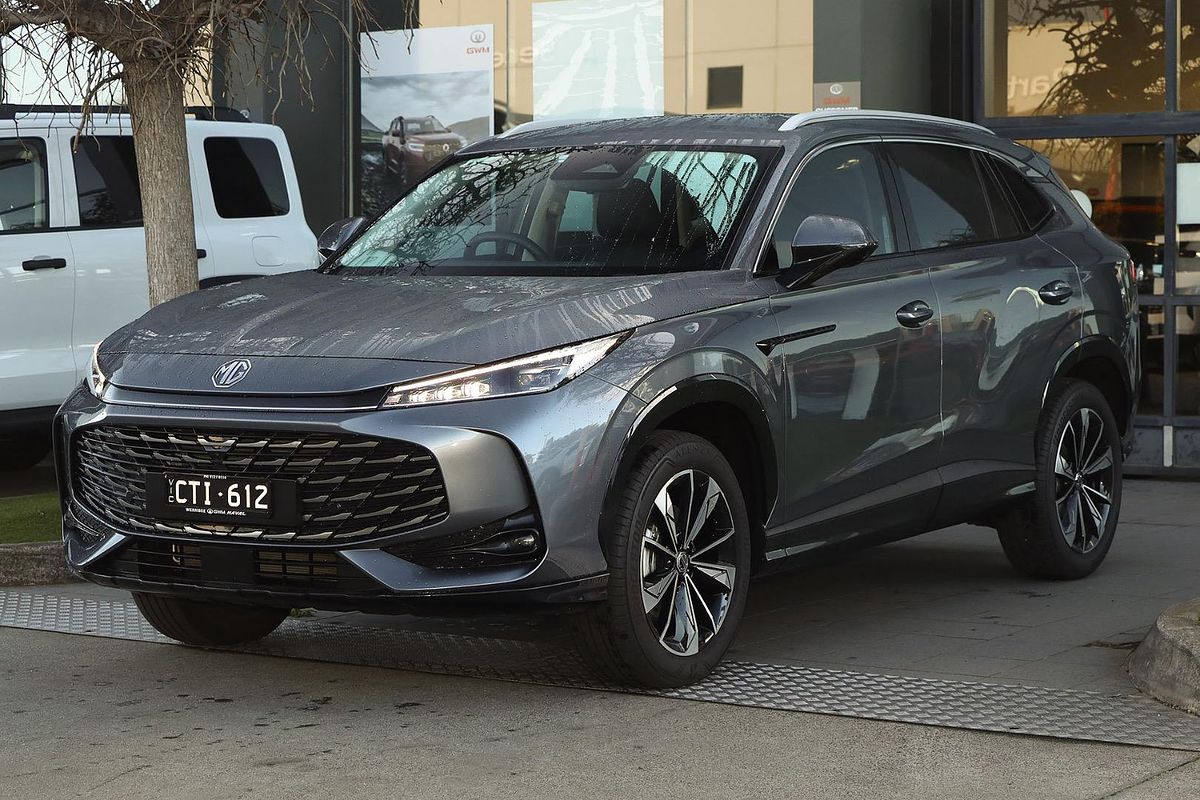 2024 MG HS Excite AS33