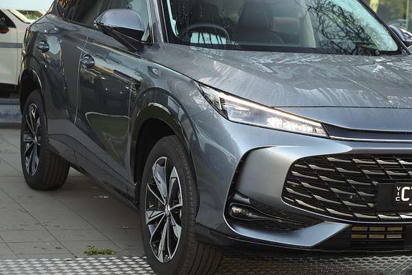 2024 MG HS Excite AS33