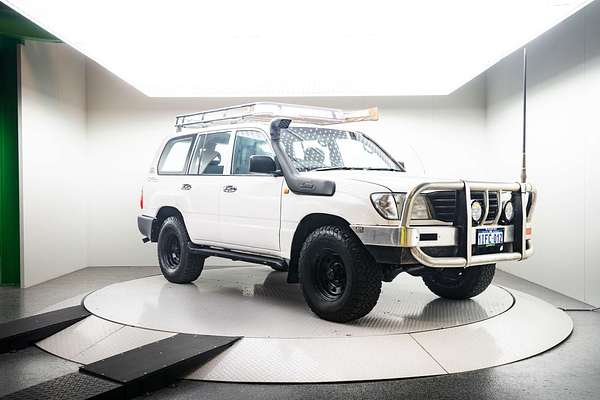 1999 Toyota Landcruiser Standard HZJ105R
