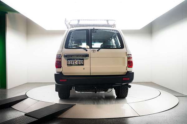 1999 Toyota Landcruiser Standard HZJ105R