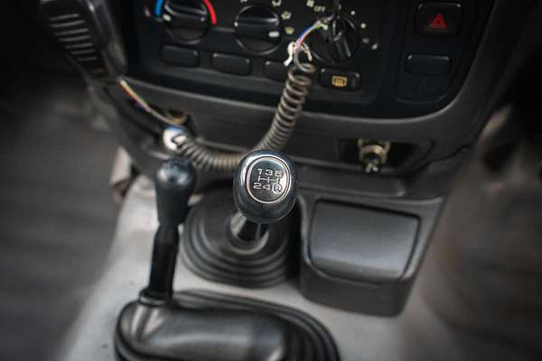 1999 Toyota Landcruiser Standard HZJ105R