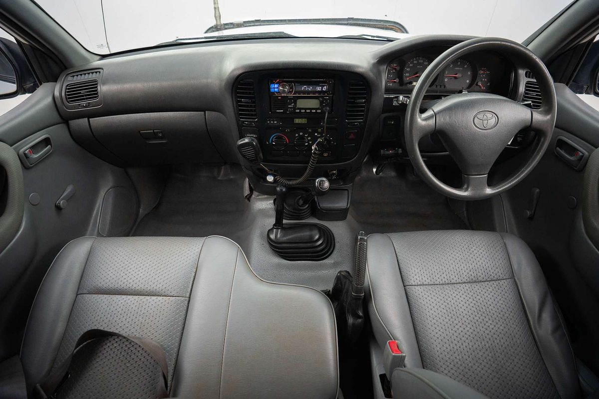 1999 Toyota Landcruiser Standard HZJ105R