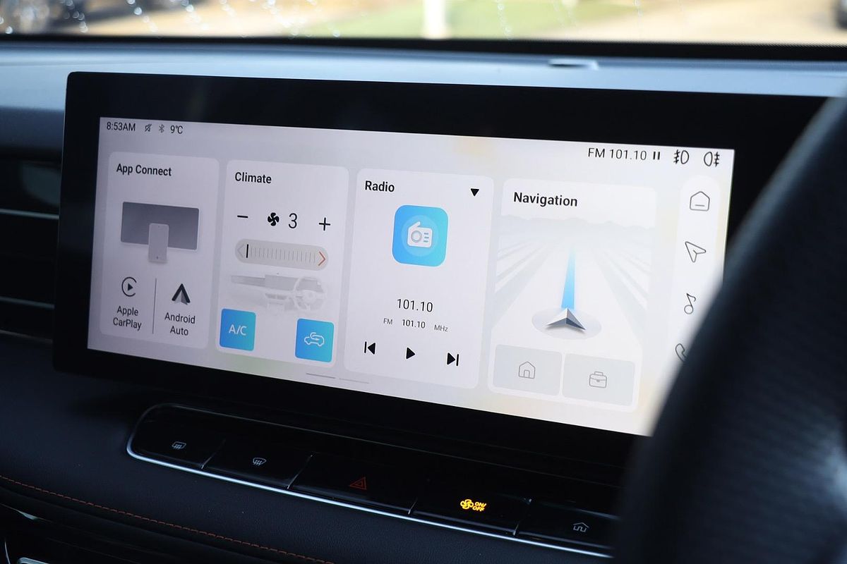 2024 MG HS Excite AS33