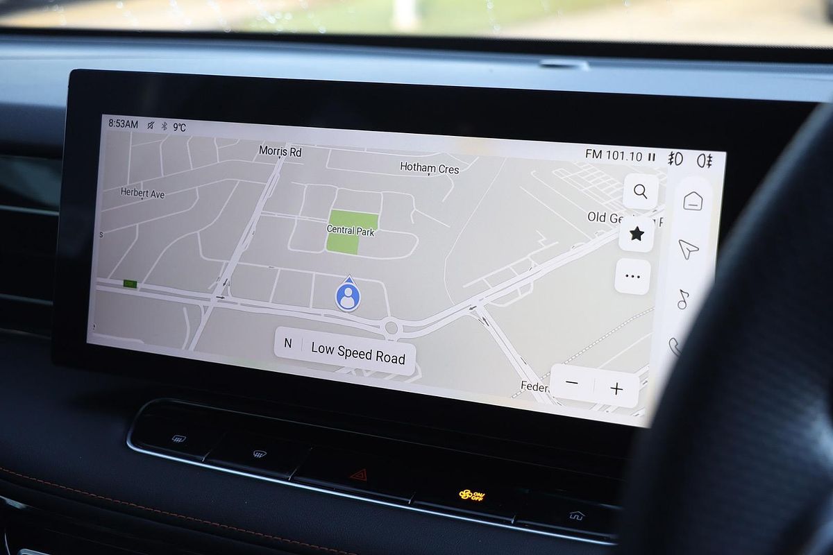 2024 MG HS Excite AS33