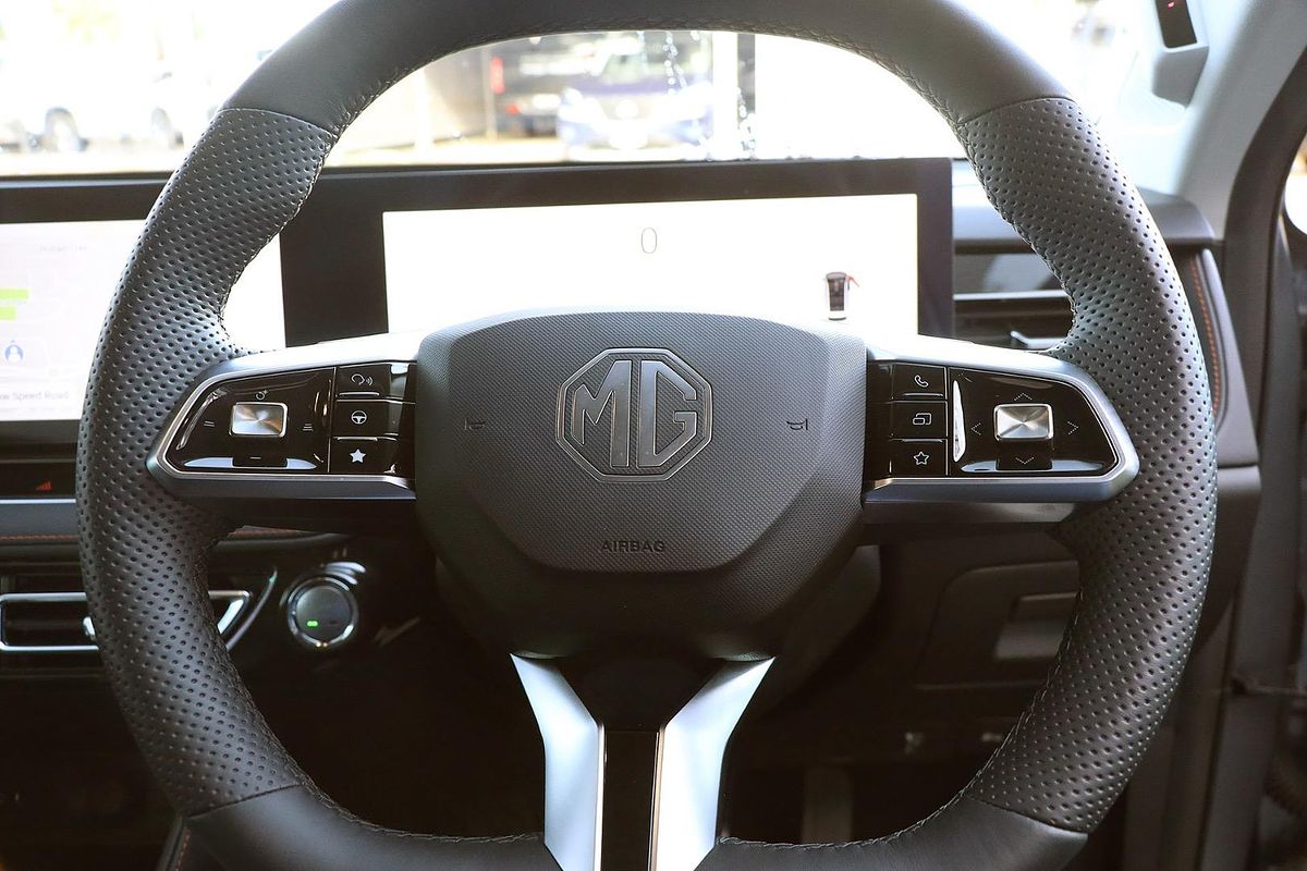 2024 MG HS Excite AS33