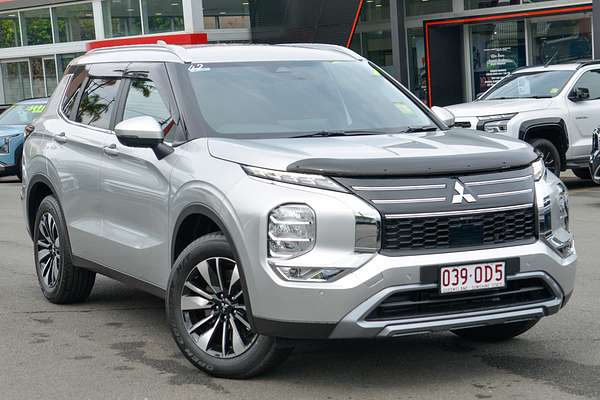 2025 Mitsubishi Outlander LS ZM