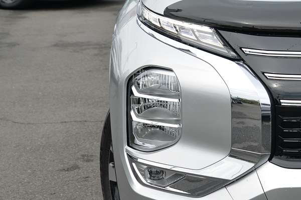 2025 Mitsubishi Outlander LS ZM