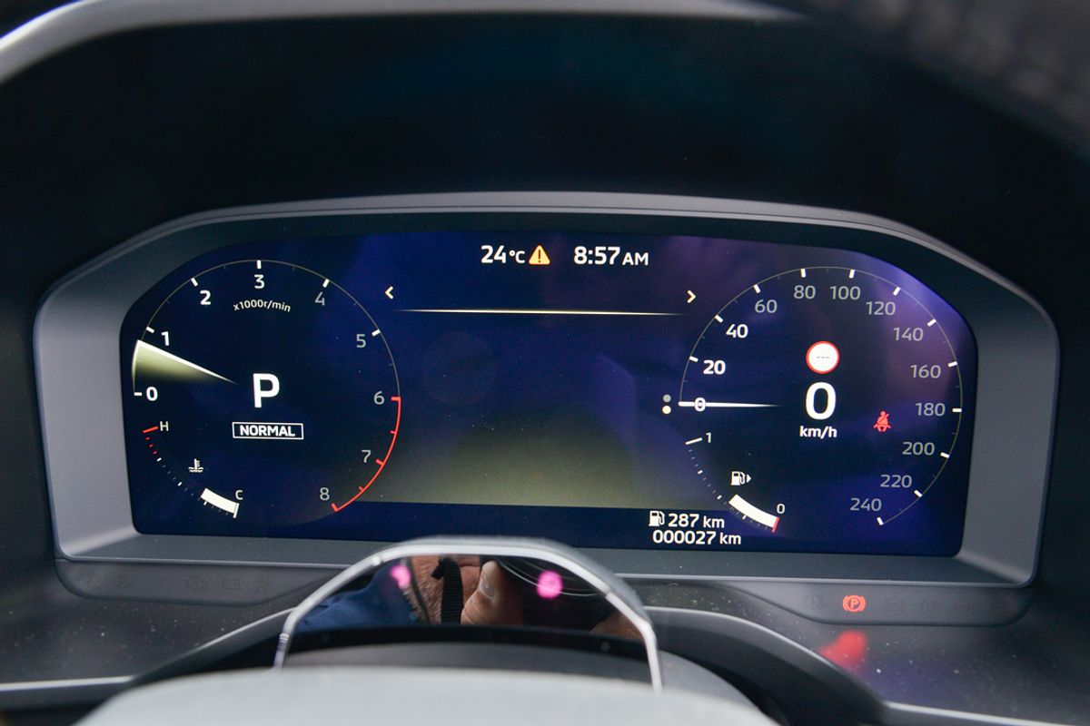 2025 Mitsubishi Outlander LS ZM