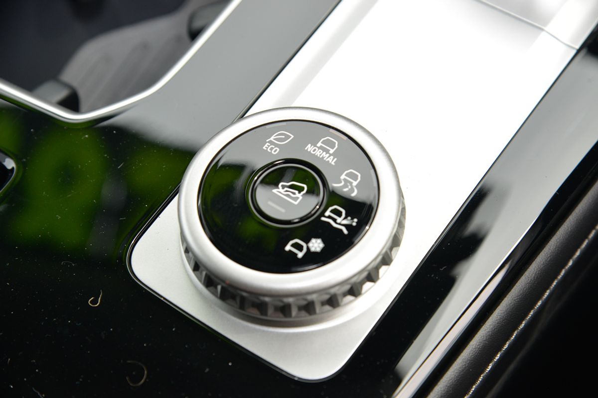 2025 Mitsubishi Outlander LS ZM