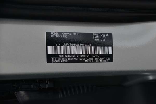 2025 Mitsubishi Outlander LS ZM