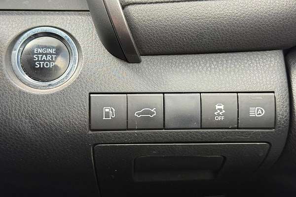 2018 Toyota Camry Ascent ASV70R