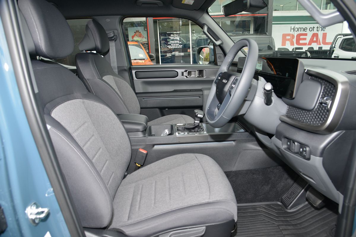 2025 Kia Tasman SX TK 4X4