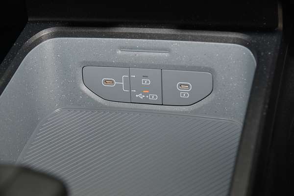 2025 Kia Tasman SX TK 4X4