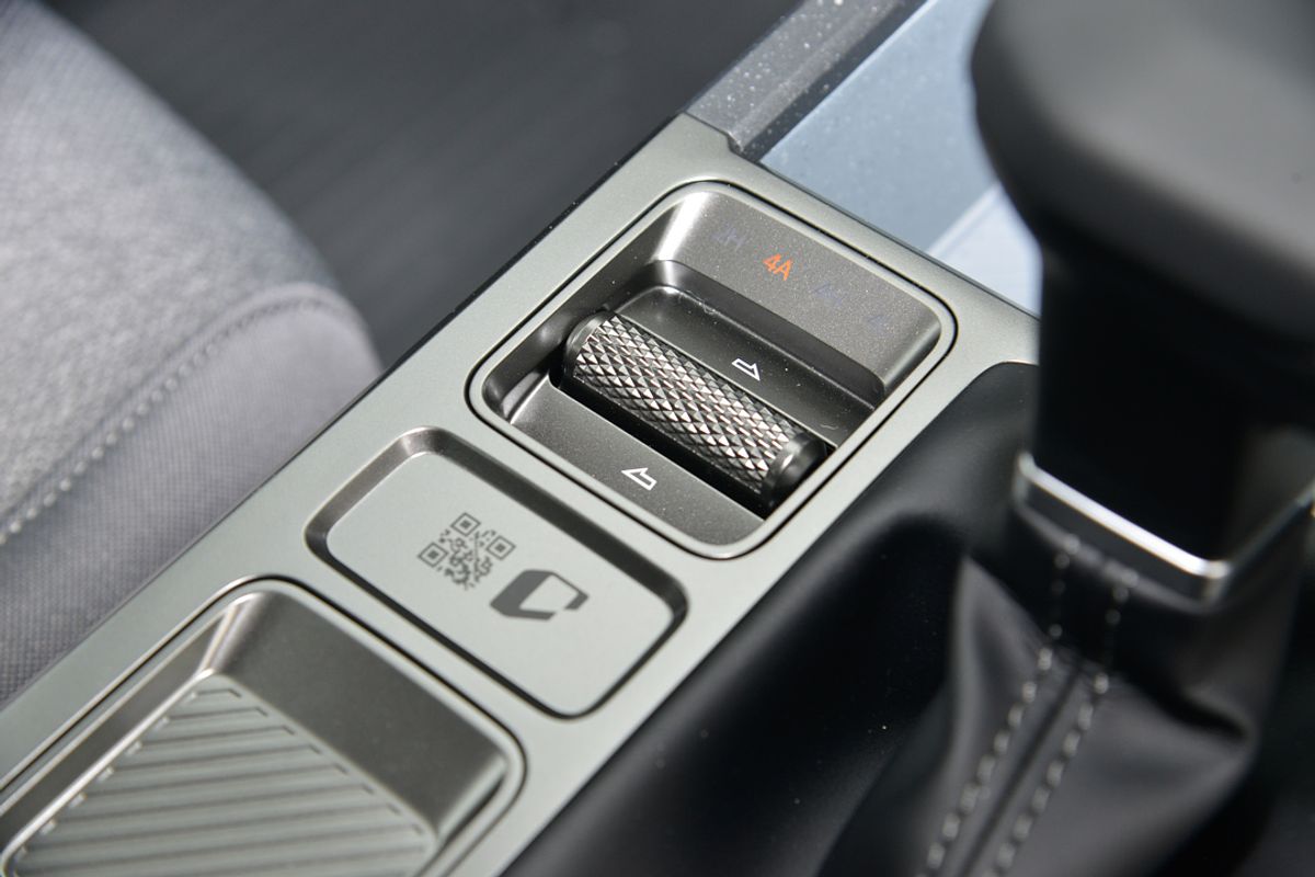 2025 Kia Tasman SX TK 4X4