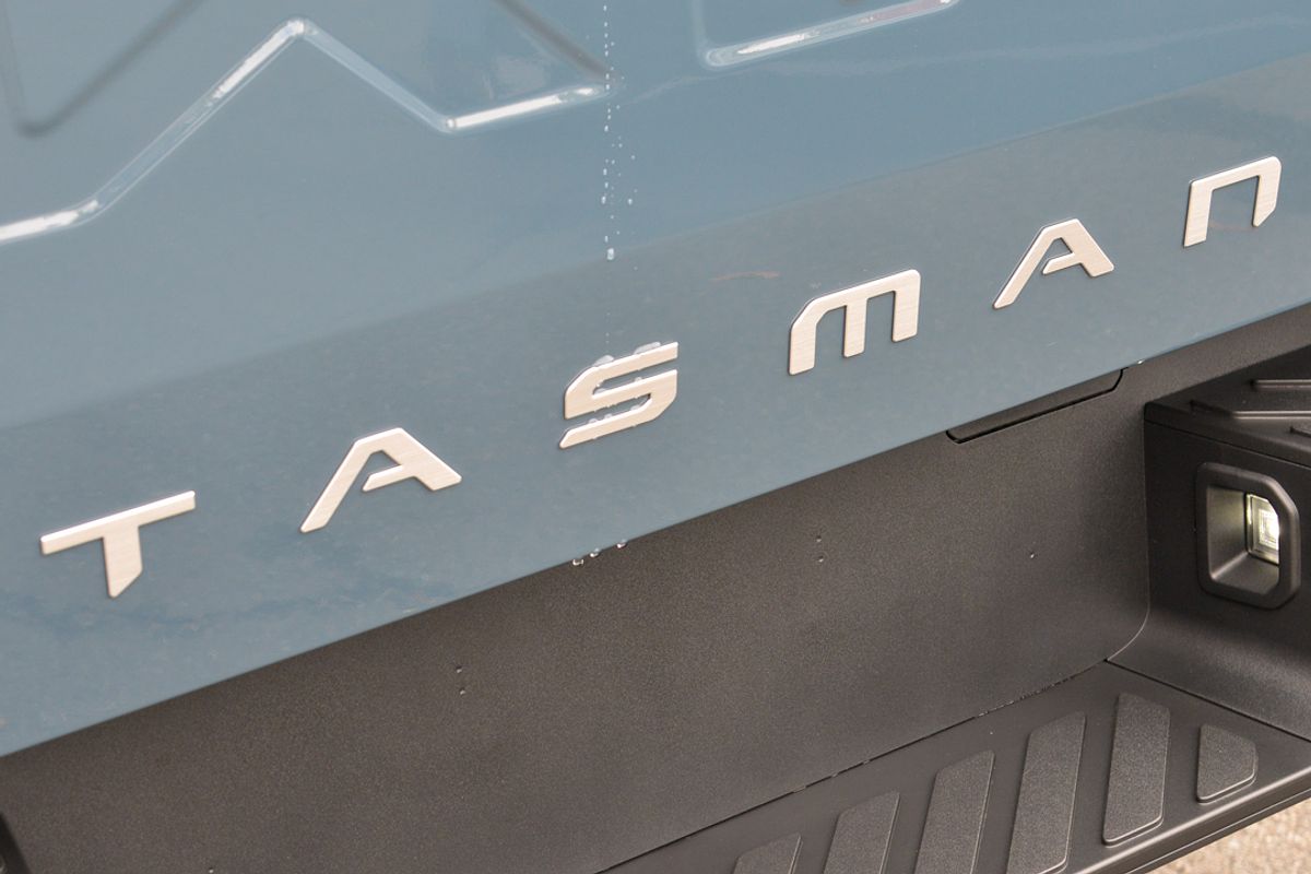 2025 Kia Tasman SX TK 4X4