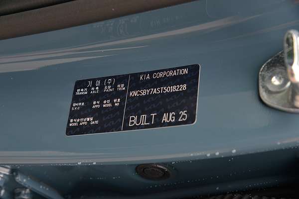 2025 Kia Tasman SX TK 4X4