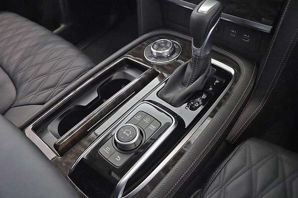 2025 Nissan Patrol Ti-L Y62