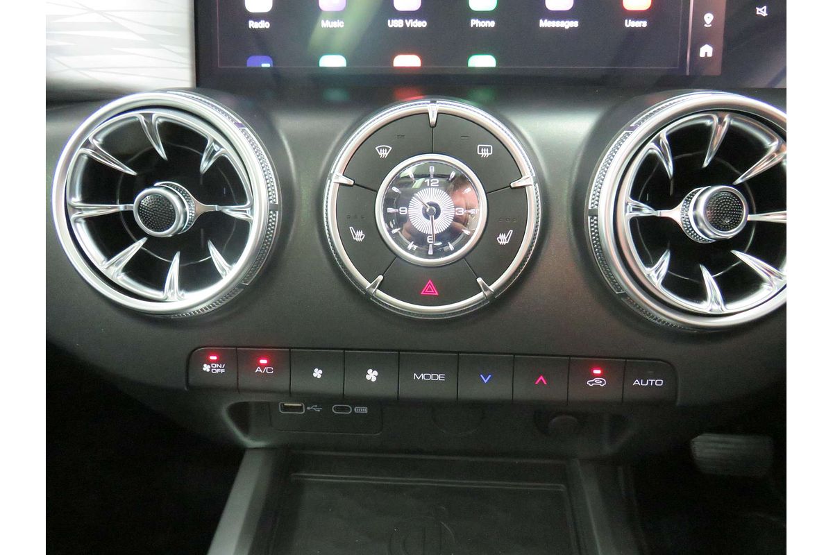 2025 GWM Tank 300 Ultra Hybrid P01