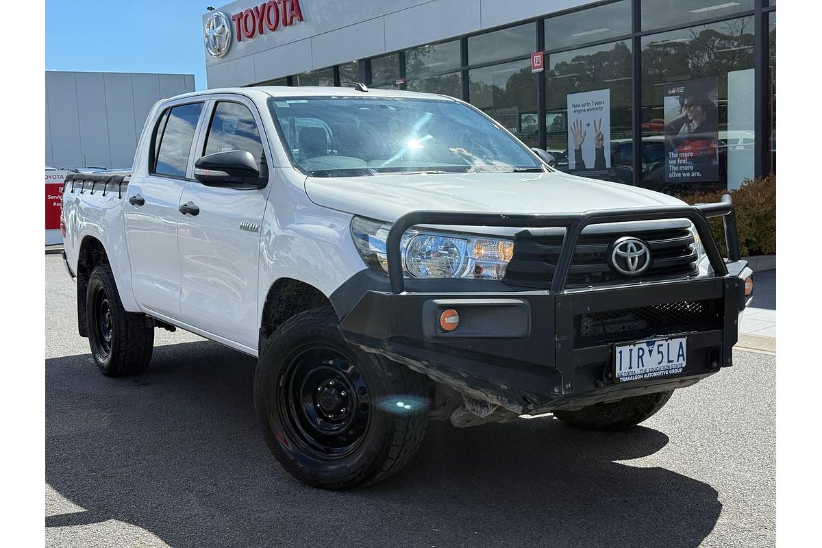 2016 Toyota Hilux Workmate GUN125R 4X4