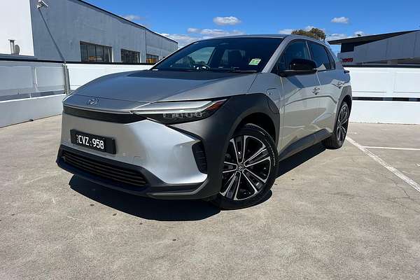 2024 Toyota bZ4X XEAM10R