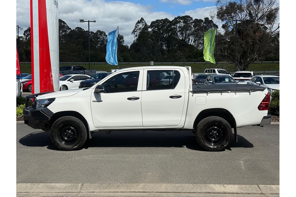 2016 Toyota Hilux Workmate GUN125R 4X4
