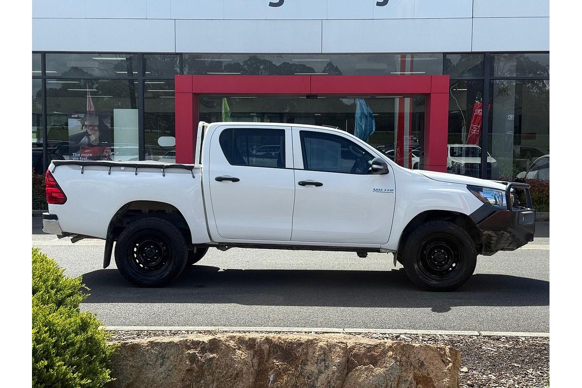 2016 Toyota Hilux Workmate GUN125R 4X4