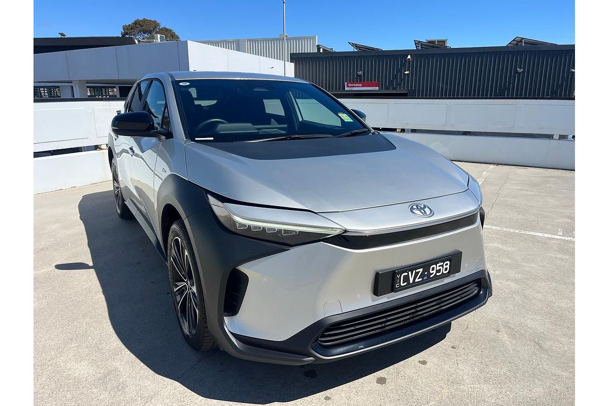 2024 Toyota bZ4X XEAM10R