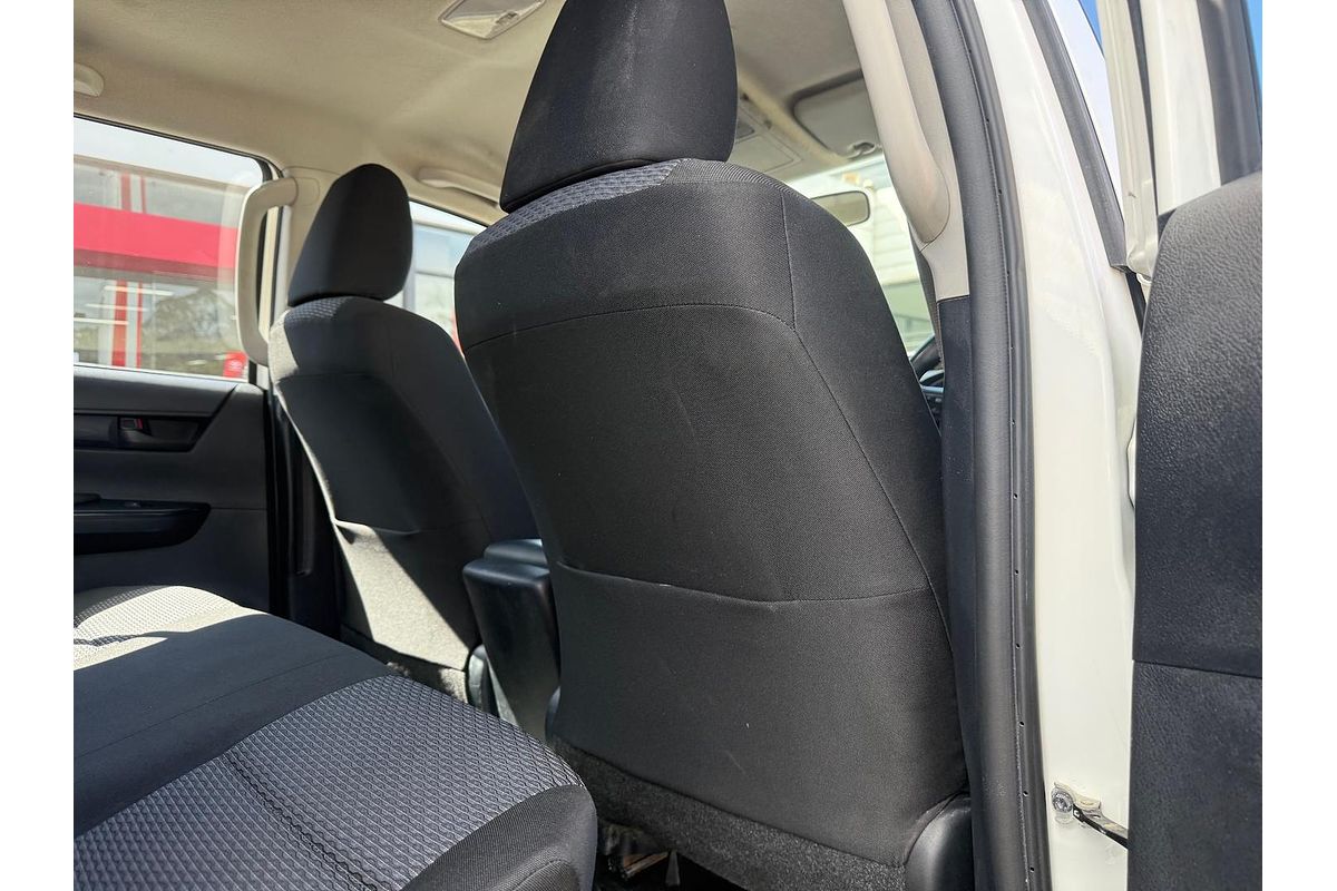 2016 Toyota Hilux Workmate GUN125R 4X4