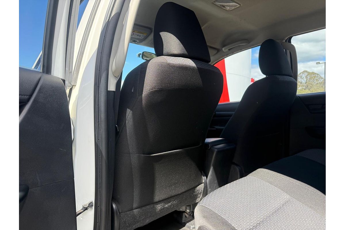 2016 Toyota Hilux Workmate GUN125R 4X4