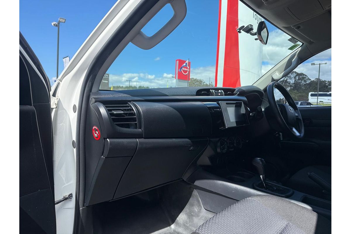 2016 Toyota Hilux Workmate GUN125R 4X4