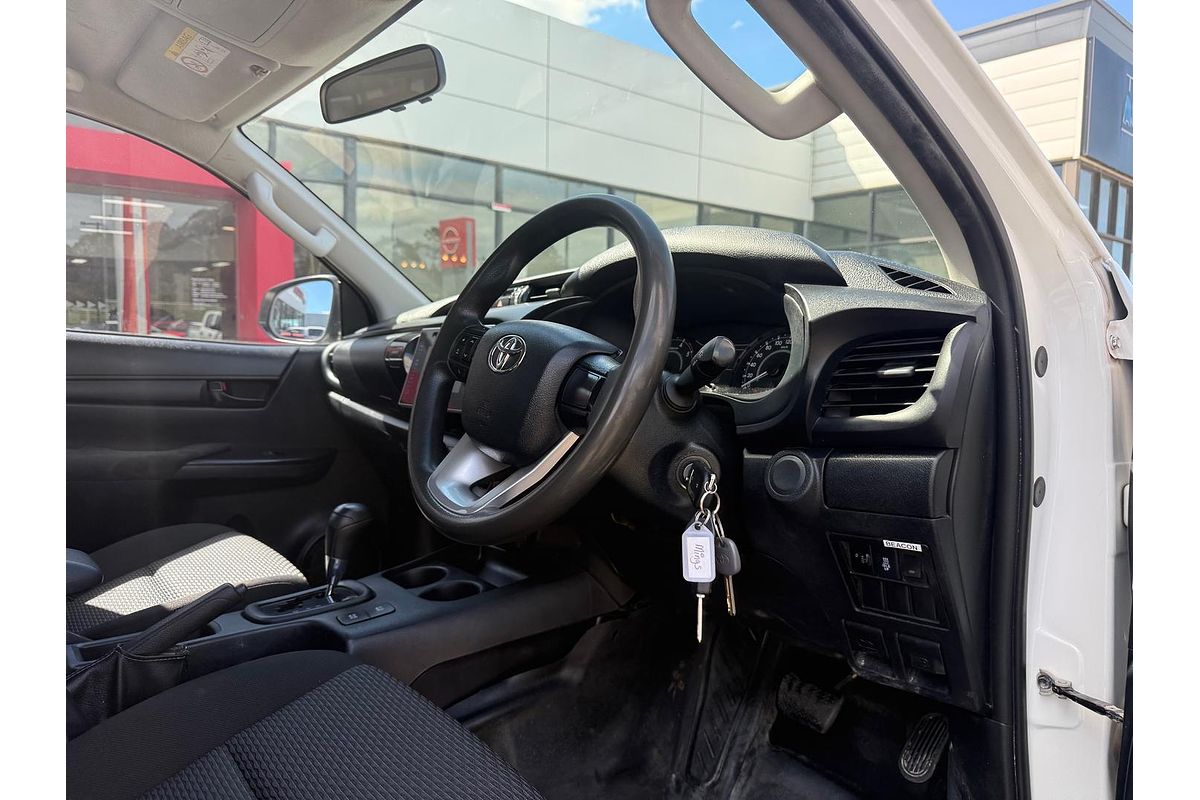 2016 Toyota Hilux Workmate GUN125R 4X4