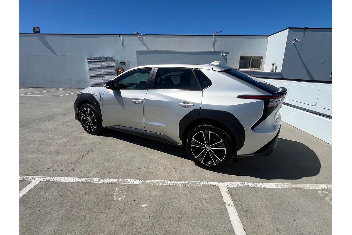 2024 Toyota bZ4X XEAM10R