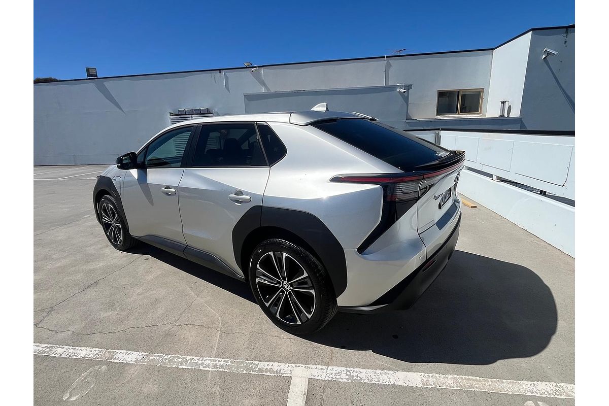 2024 Toyota bZ4X XEAM10R