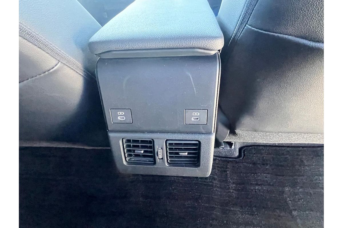 2024 Toyota bZ4X XEAM10R