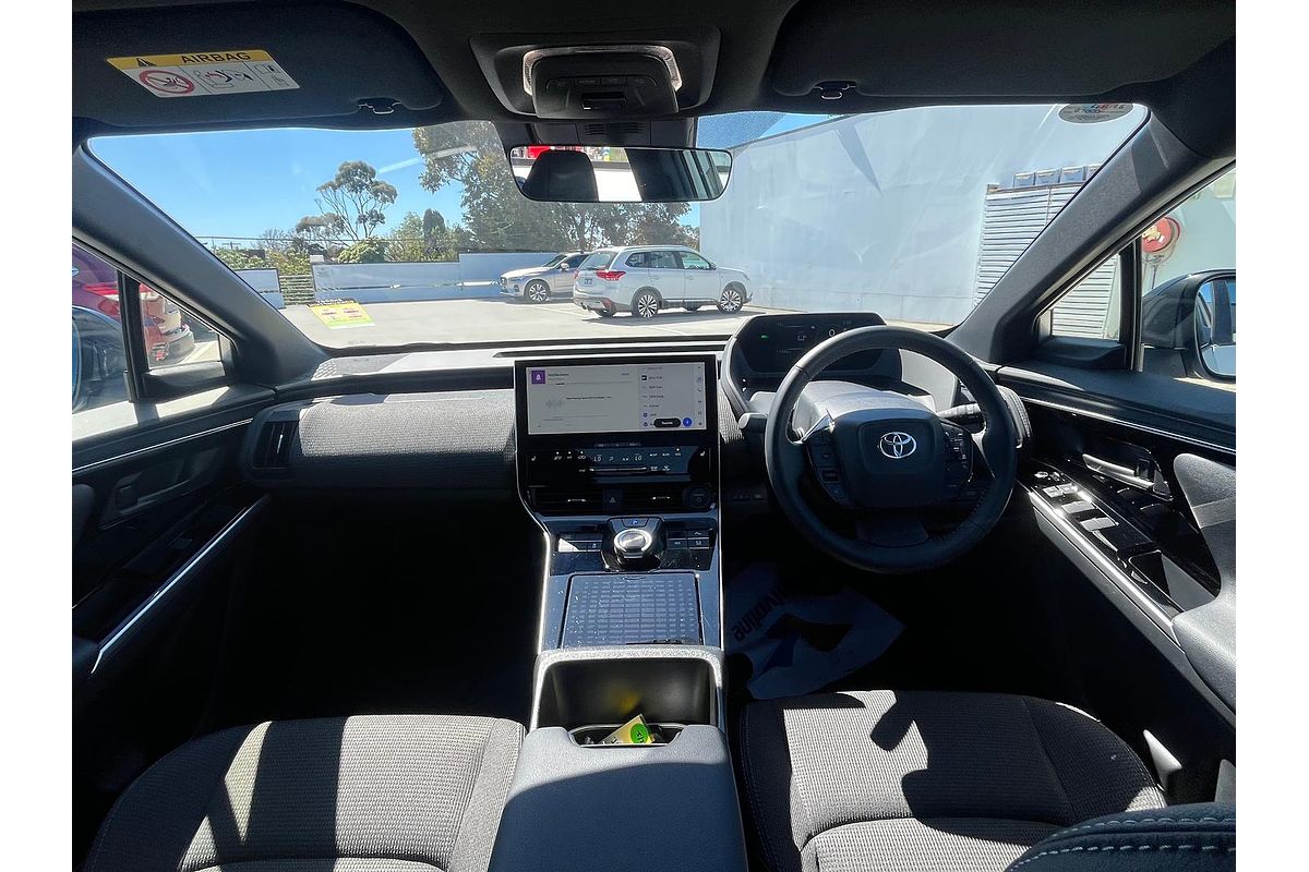 2024 Toyota bZ4X XEAM10R