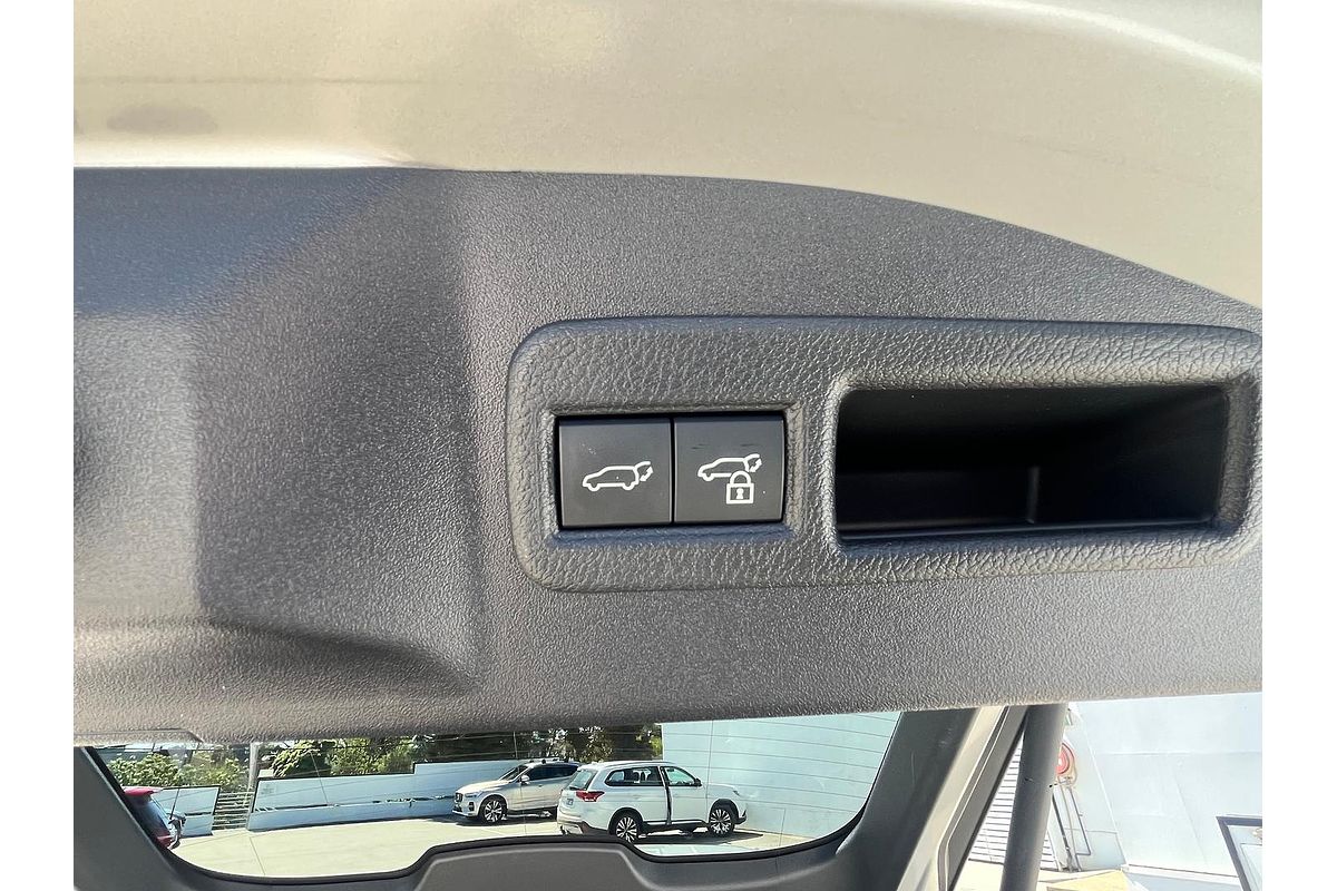 2024 Toyota bZ4X XEAM10R