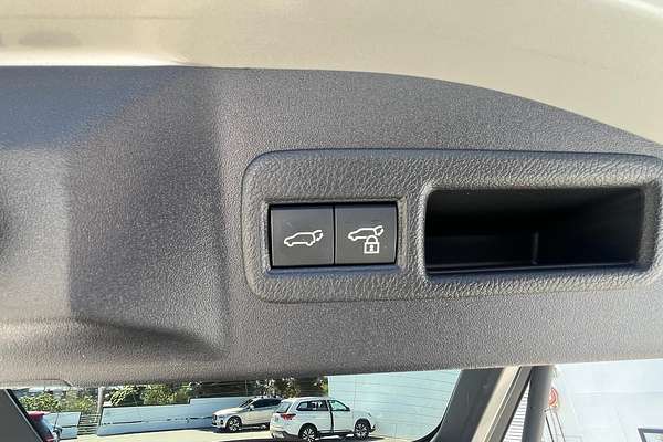 2024 Toyota bZ4X XEAM10R