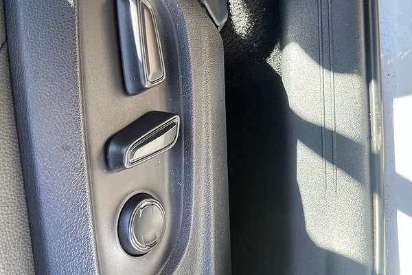 2024 Toyota bZ4X XEAM10R