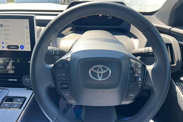 2024 Toyota bZ4X XEAM10R
